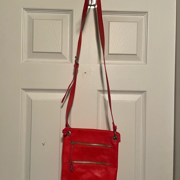 Crossbody - Picture 4 of 6